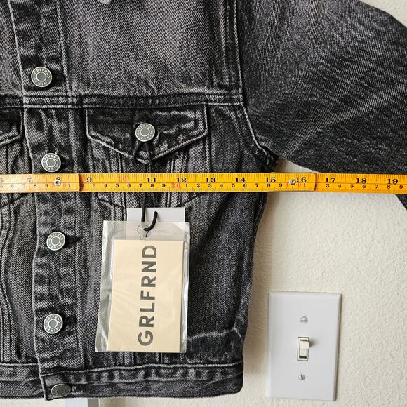 GRLFRND NWT Revolve Maeve Distressed Button Jean Jacket in Phantom Sz XS - Picture 13 of 16